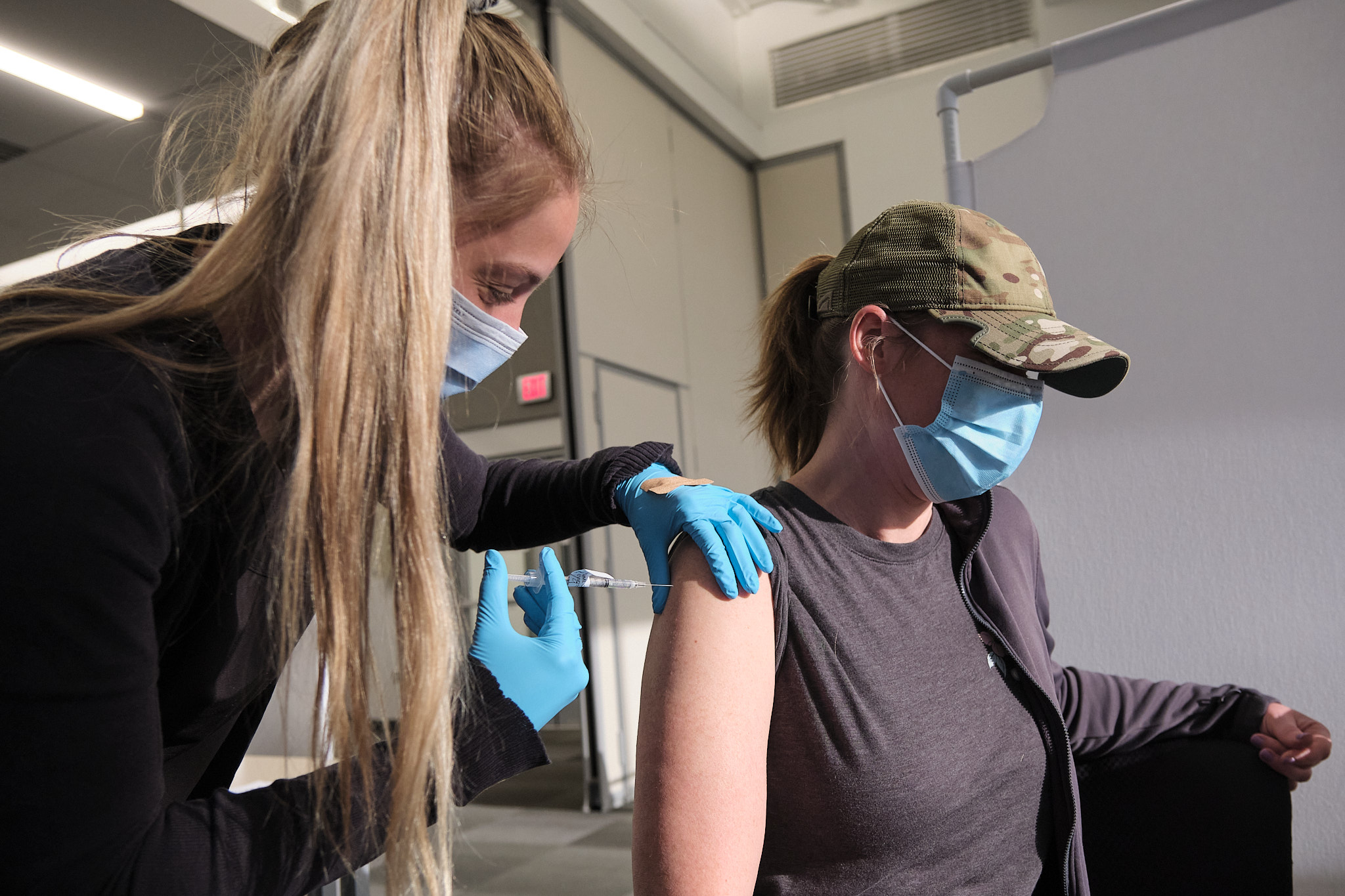 Cummins employee, Nicole Wheeldon receives her vaccination.