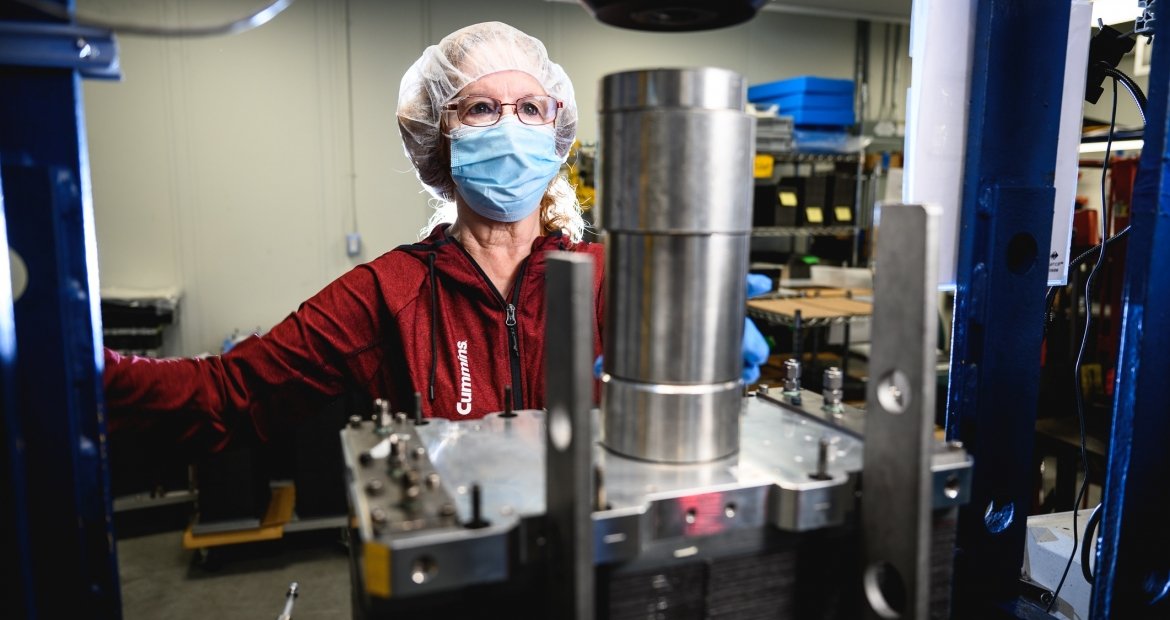 An employee works at the Cummins Fuel Cell & Hydrogen Technology campus in Mississauga, Ontario (Canada), a center for the company’s fuel cell and hydrogen production, research and development initiatives.