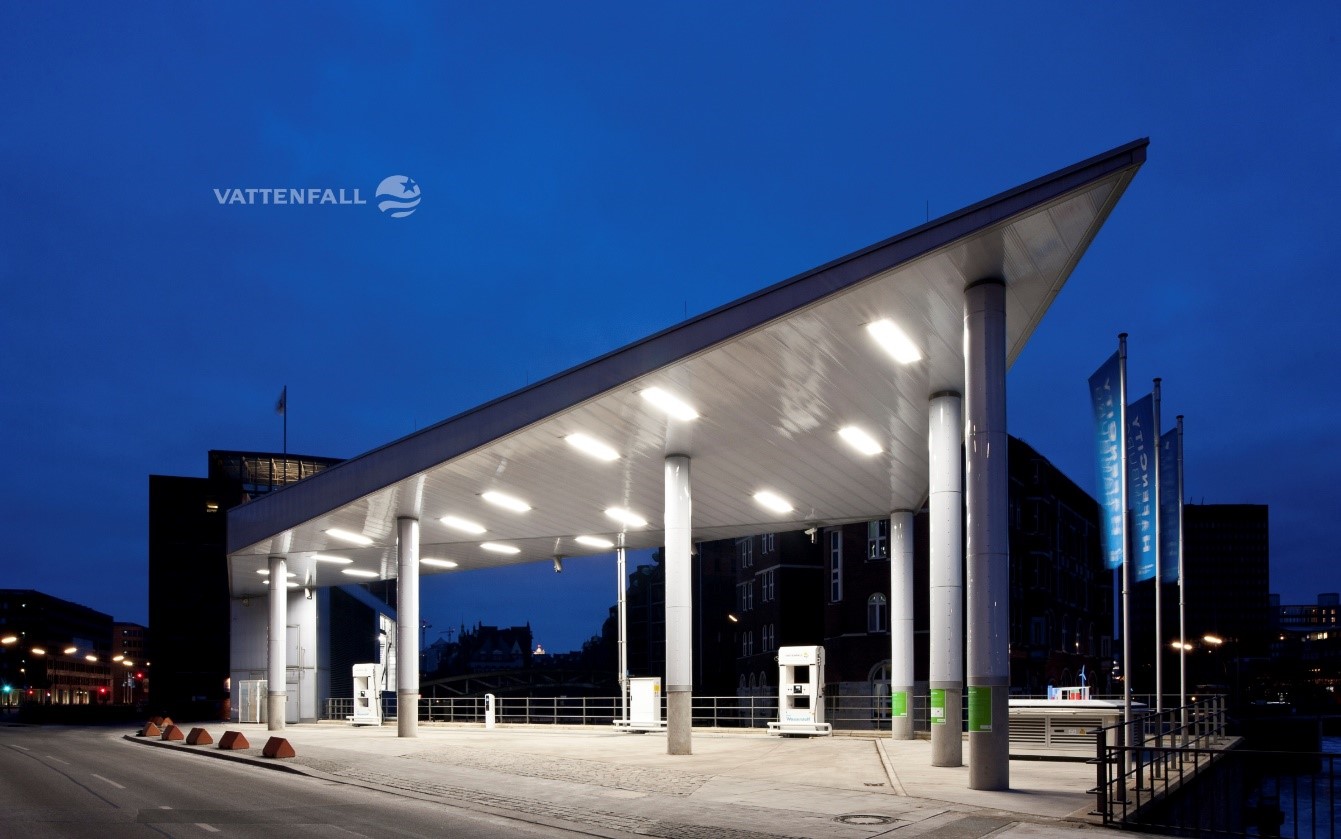 Onsite hydrogen fueling station in Hamburg, Germany