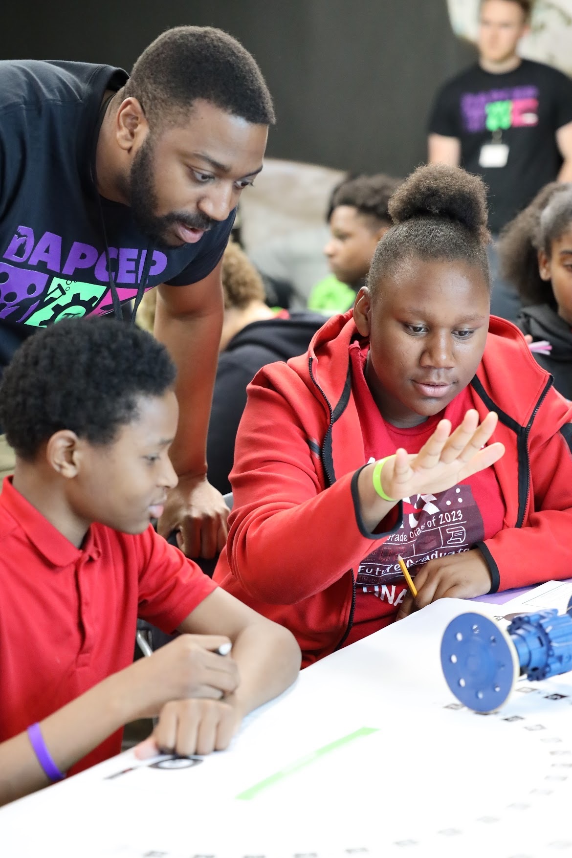 Cummins employees partnering with Detroit Area Pre-College Engineering Program (DAPCEP). 