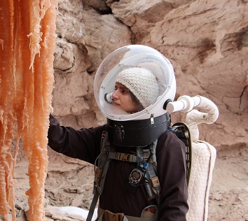 Cummins engineer Shefali Rana explores the area outside the research center.