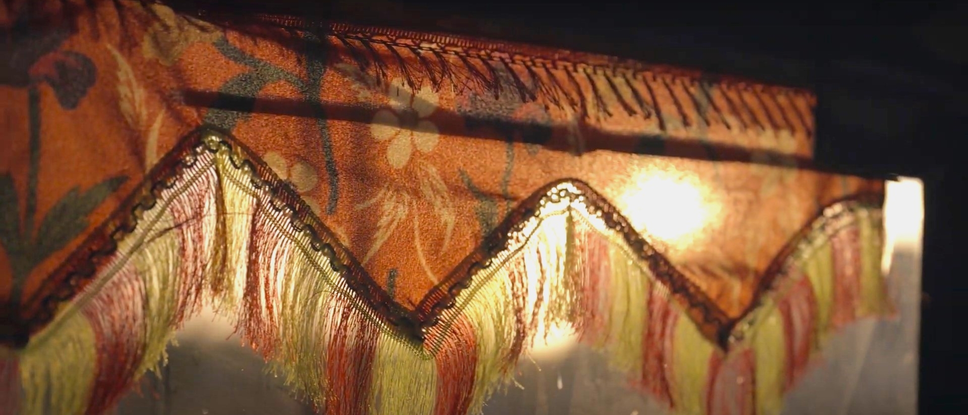 india-curtain