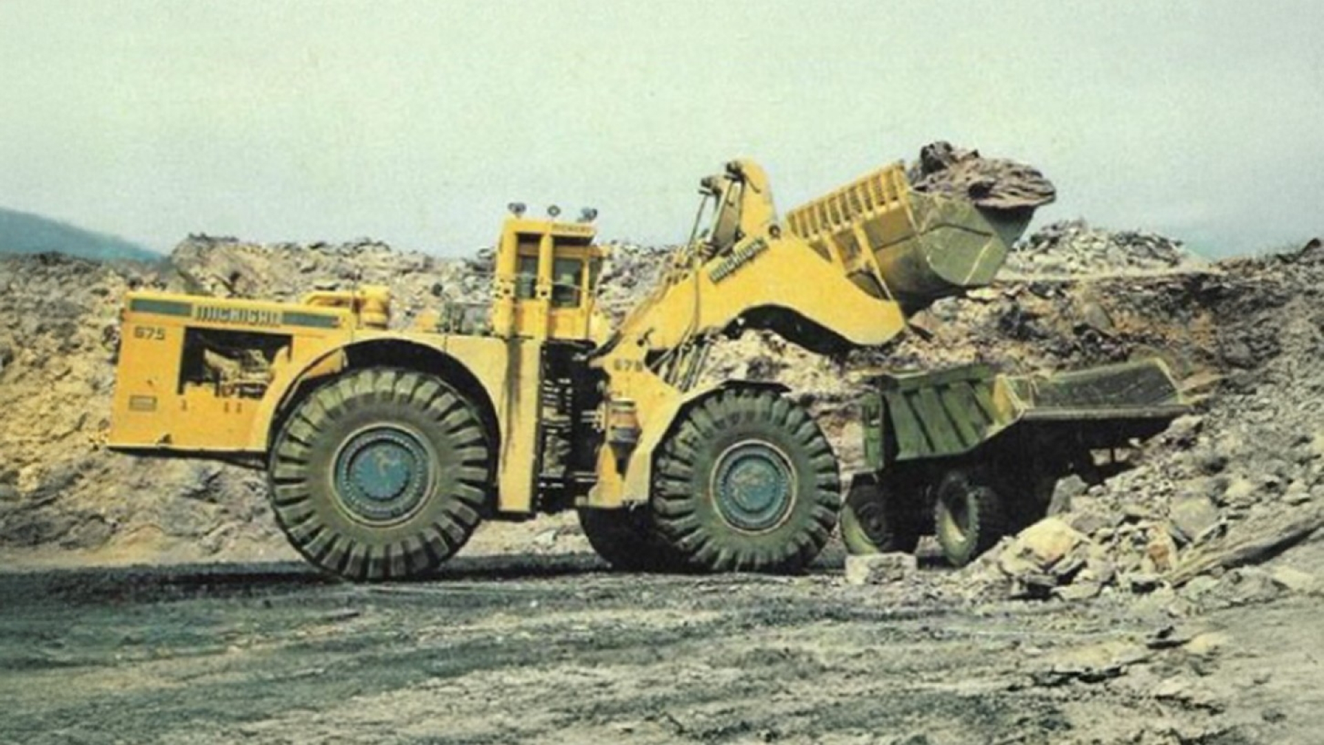 The Clark Michigan 675 wheel loader