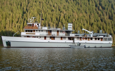 yatch anchored in inlet