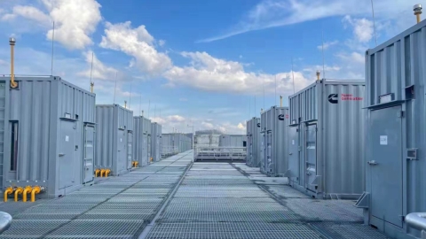 Data center powered by generators