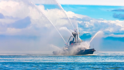 fire boat with fire pumps