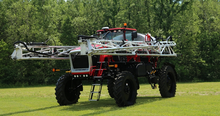 Apache AS 1250 XP sprayer with a B6.7 Cummins Performance Series engine