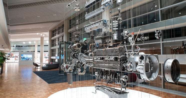 Cummins shares plans to deliver long-term growth and increased profitability 