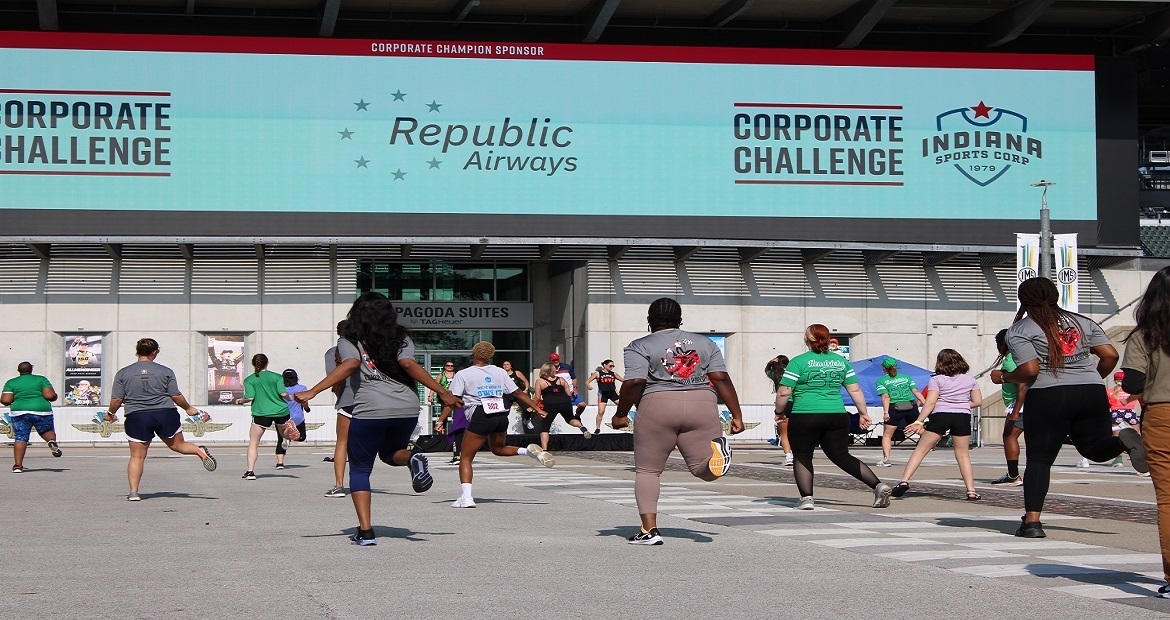 Cummins employees at the corporate challenge. 