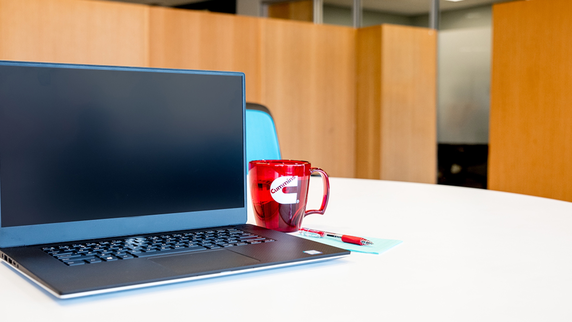 Cummins Inc - Laptop computer and coffee mug