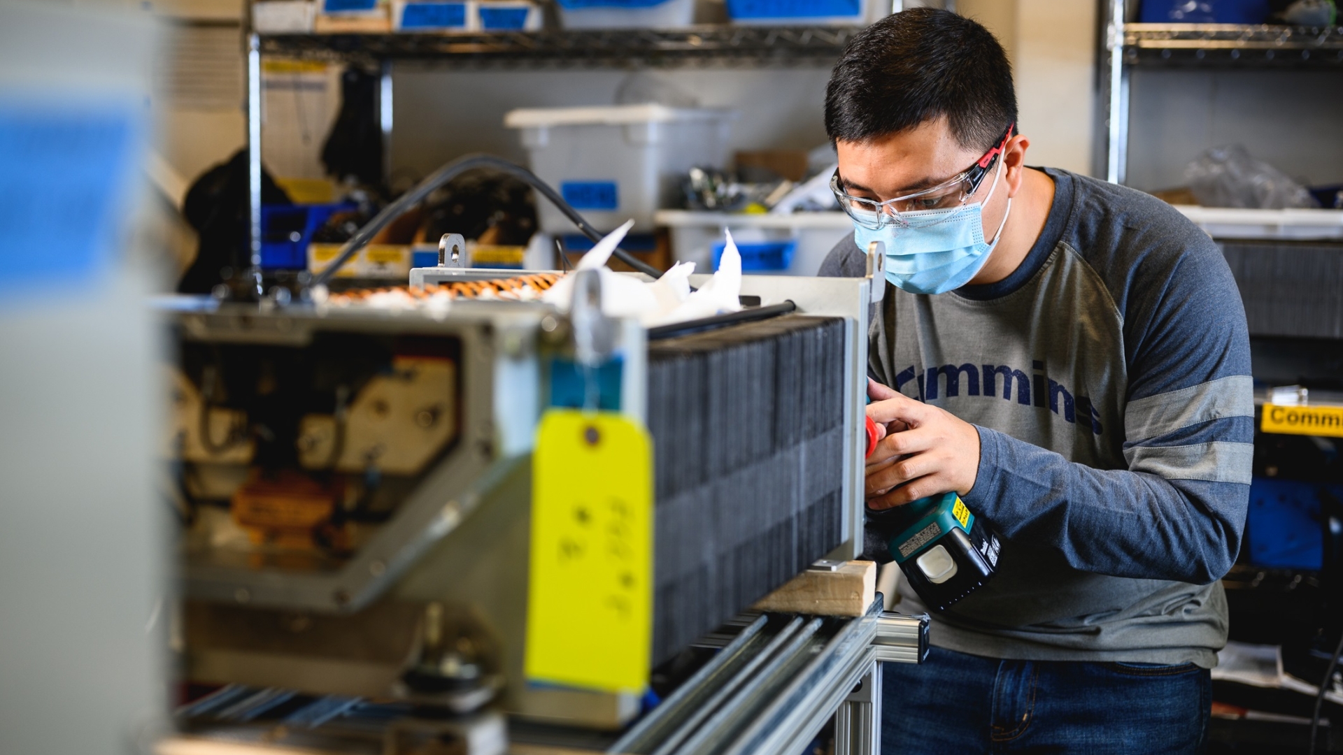 An employee works at the Cummins Fuel Cell & Hydrogen Technology campus in Mississauga, Ontario (Canada). An employee works at the Cummins Fuel Cell & Hydrogen Technology campus in Mississauga, Ontario (Canada).