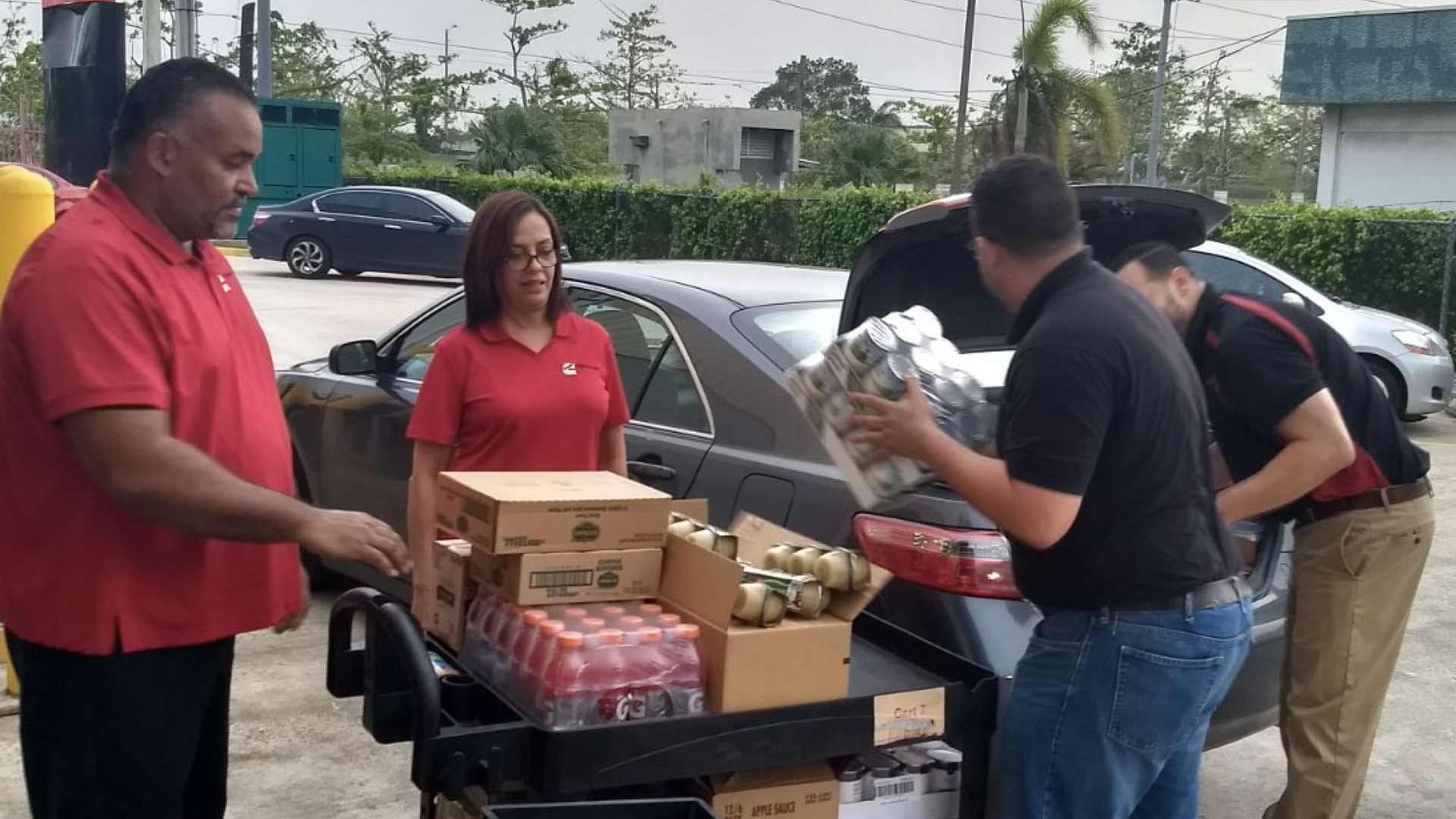 Cummins employees in Puerto Rico unload supplies to keep the branch going over long hours. Cummins employees in Puerto Rico unload supplies to keep the branch going over long hours.