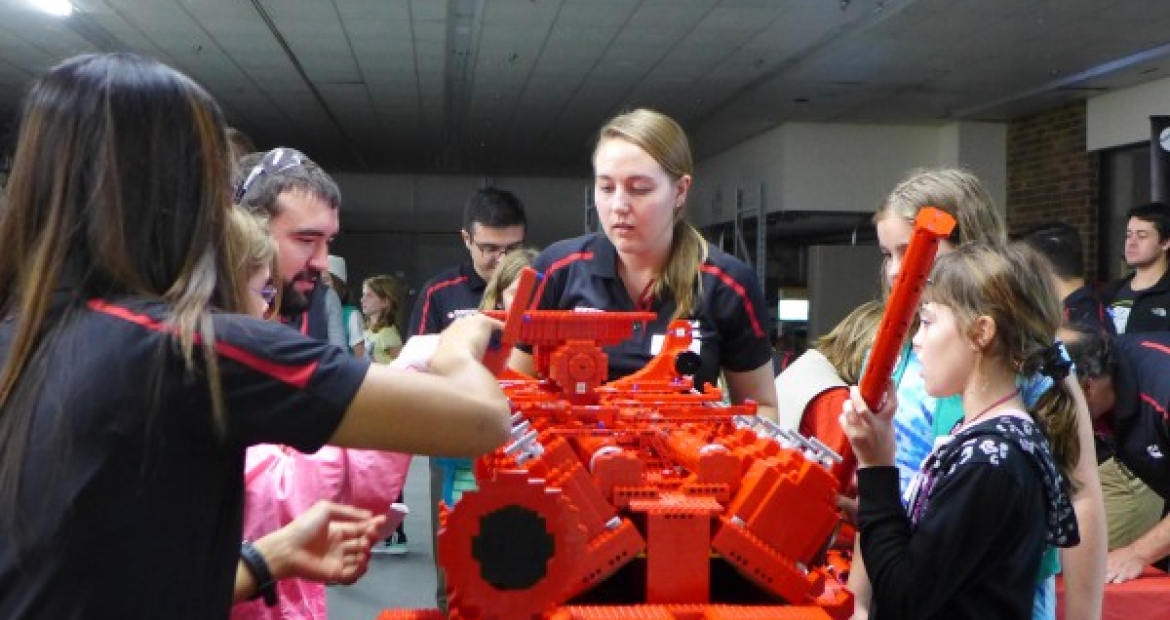 Cummins employees help promote STEM