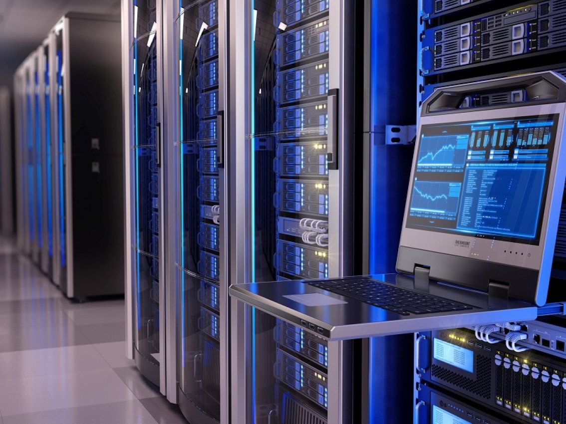 Data center powered by g drive engine generators