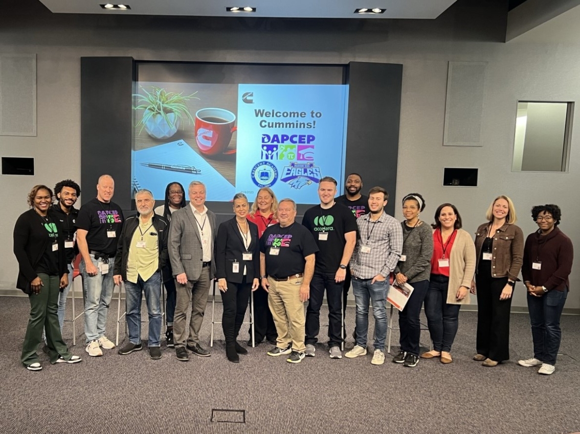 volunteers taking group photo