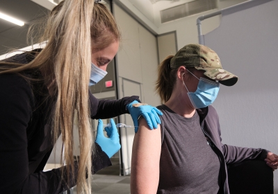 Cummins employee, Nicole Wheeldon receives her vaccination.